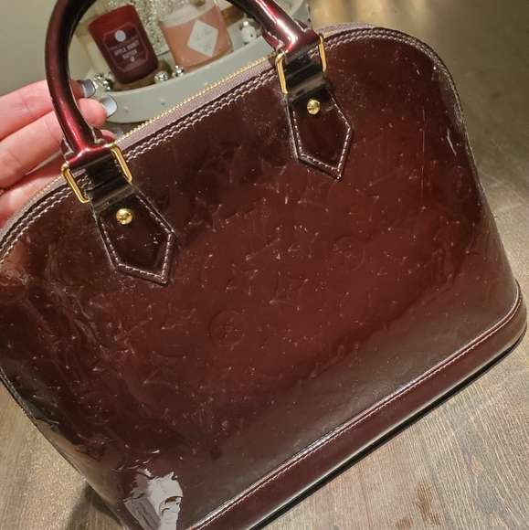Authentic LV - Picture 1 of 1